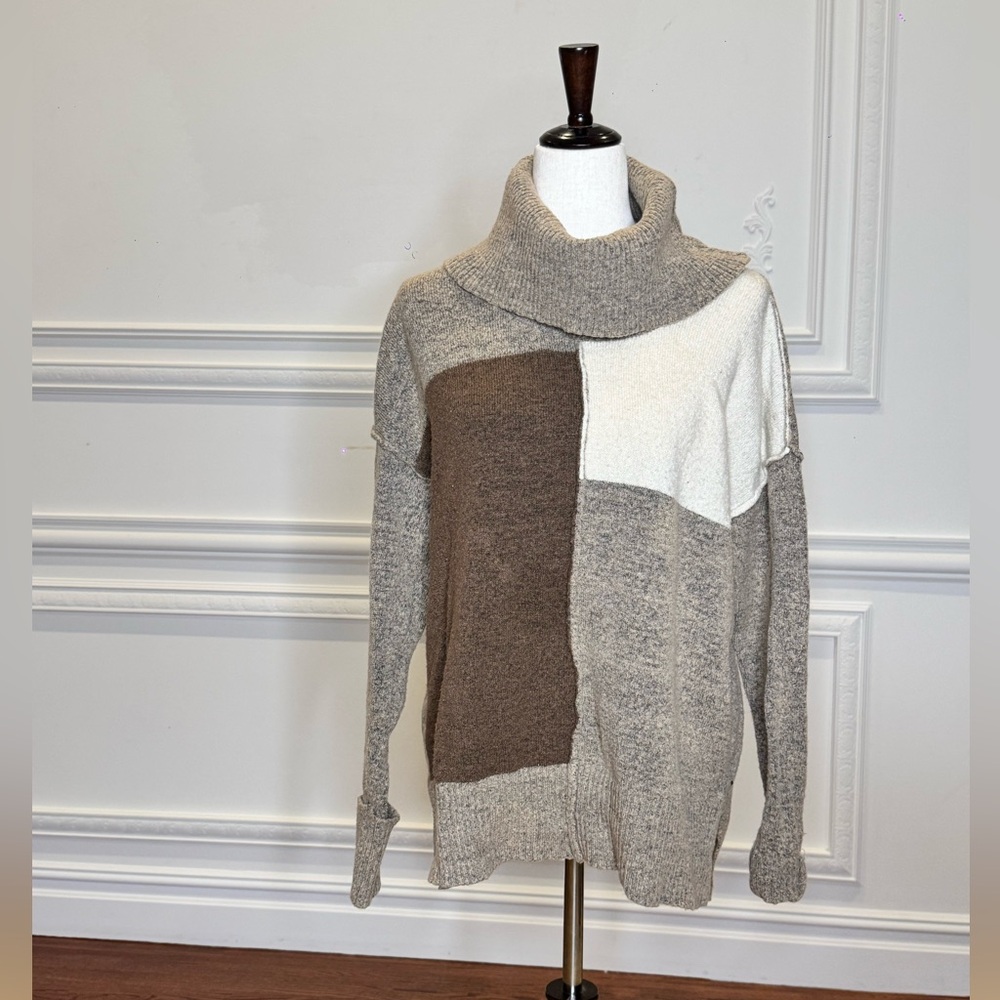 Absolutely Famous Textured Knit Sweater